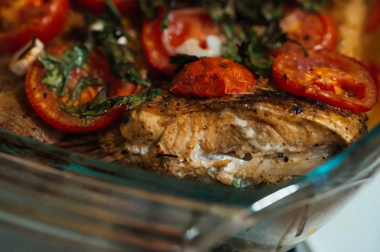 cooked food on clear glass plate